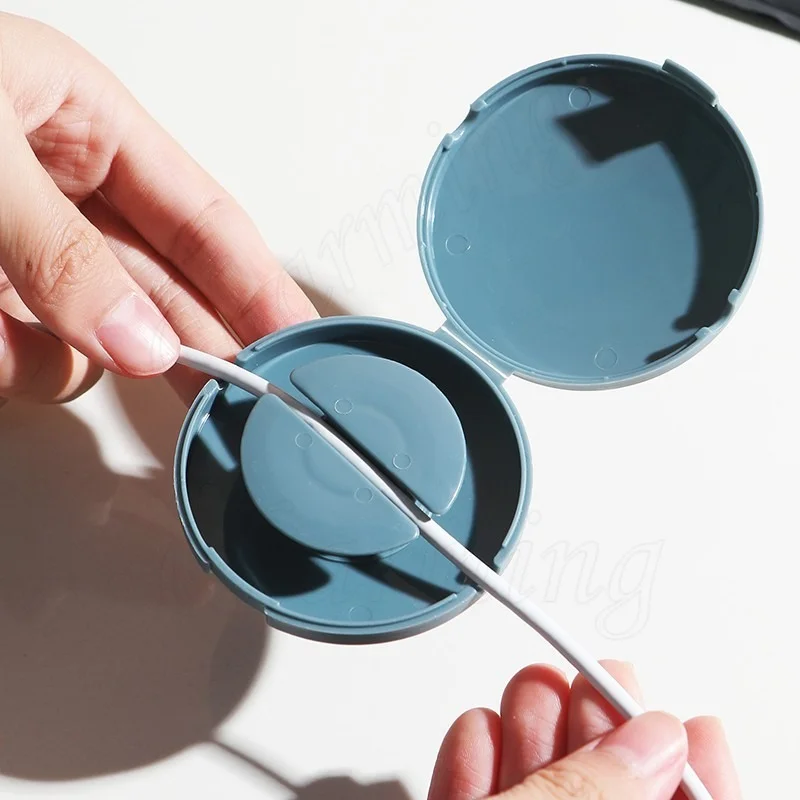 WireBox Mini – Przenośny Organizer Kabli